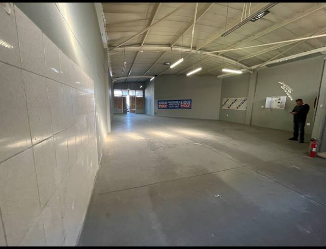170M² BUSINESS TO LET IN HUGHES